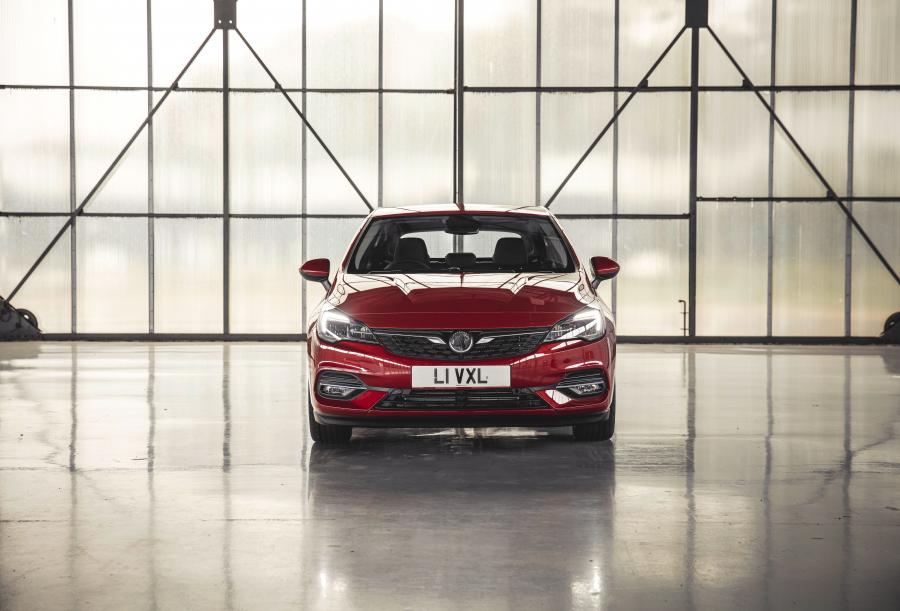  Vauxhall Astra 2019 года  (фото 21 из 40)